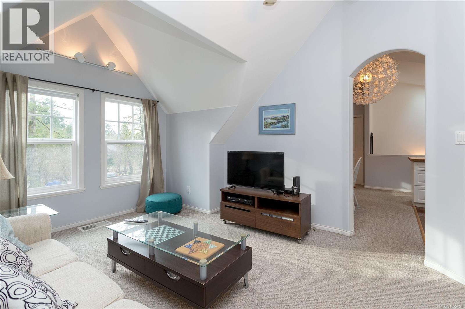 1208 Tatlow Rd, North Saanich, British Columbia  V8L 5P3 - Photo 36 - 1022494