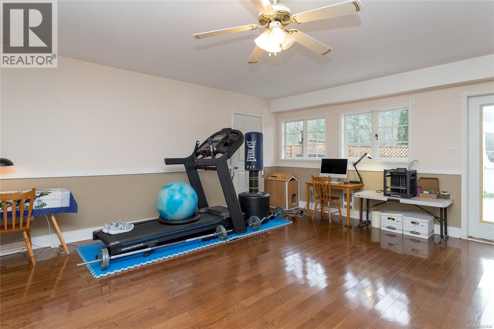 1208 Tatlow Rd, North Saanich, British Columbia  V8L 5P3 - Photo 30 - 1022494