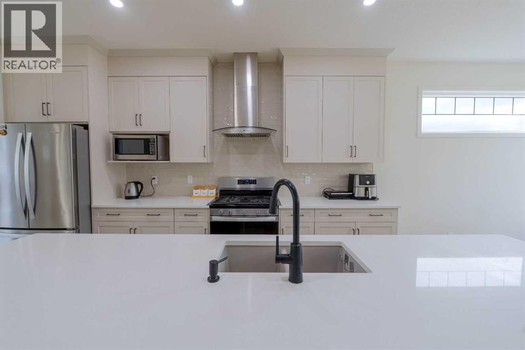 117 Midtown Close Sw, Airdrie, Alberta  T4B 5G9 - Photo 7 - A2279367