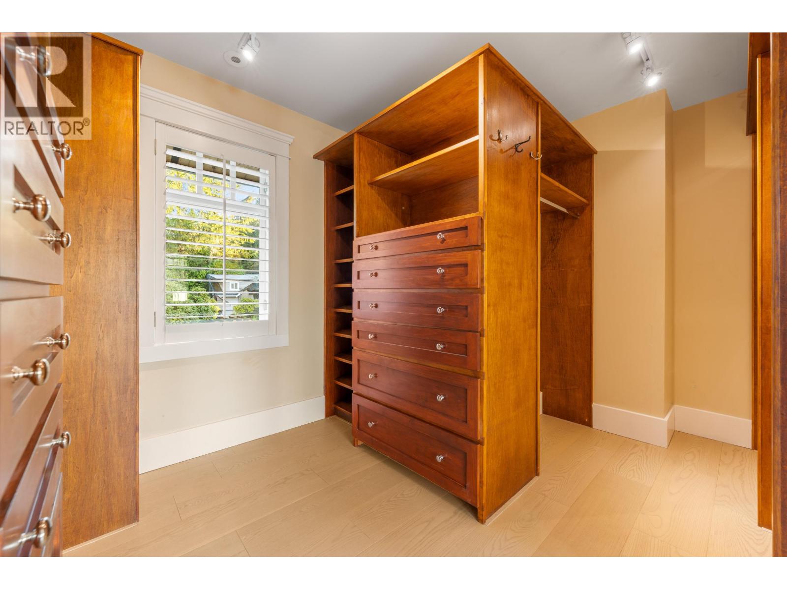 366 Keith Road, West Vancouver, British Columbia  V7T 1L7 - Photo 14 - R3080965