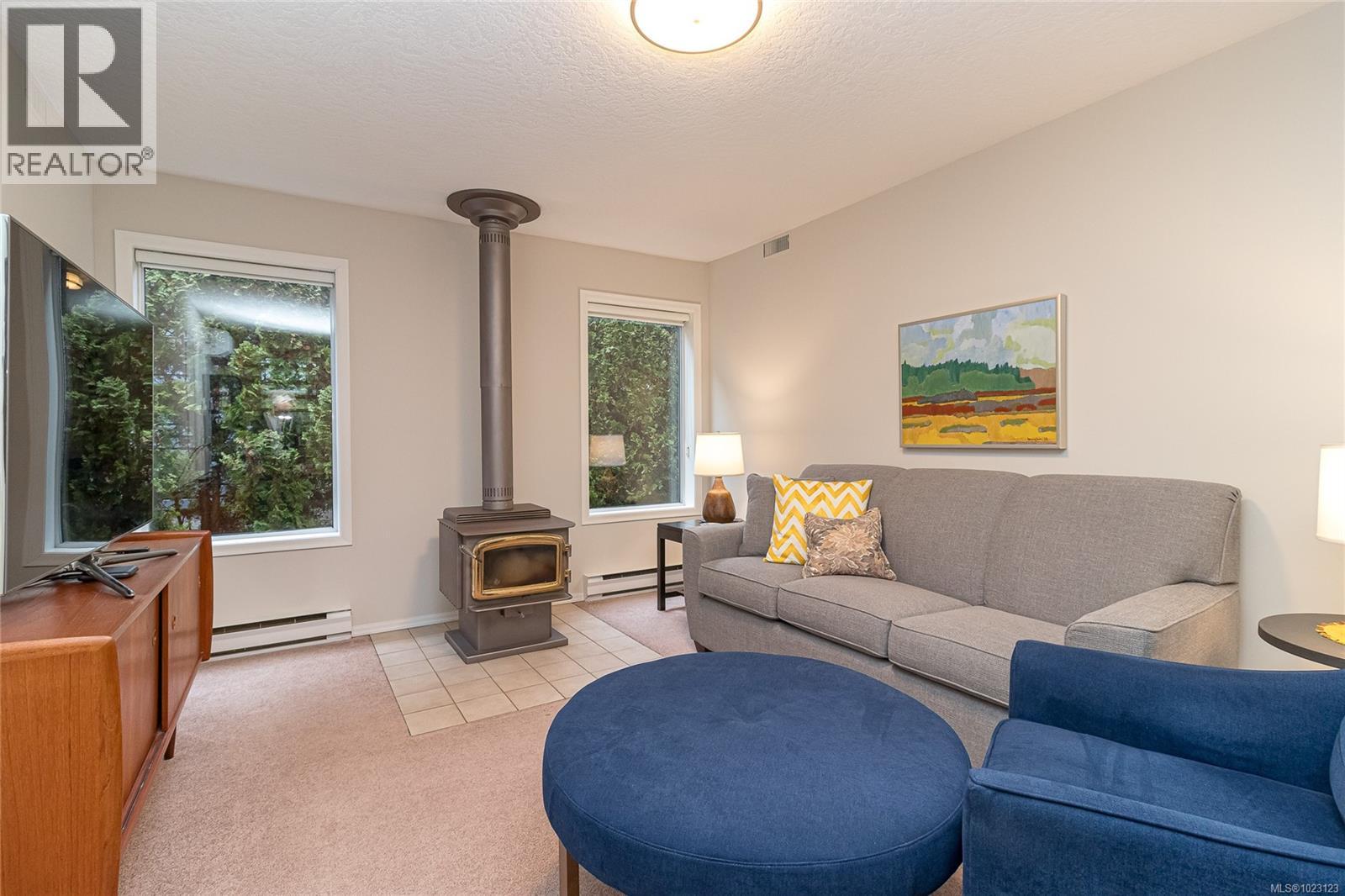 875 Clarke Rd, Central Saanich, British Columbia  V8M 2G1 - Photo 15 - 1023123