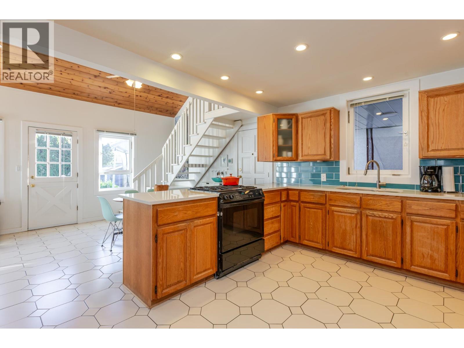 3454 Liverpool Street, Port Coquitlam, British Columbia  V3B 3W1 - Photo 12 - R3081005