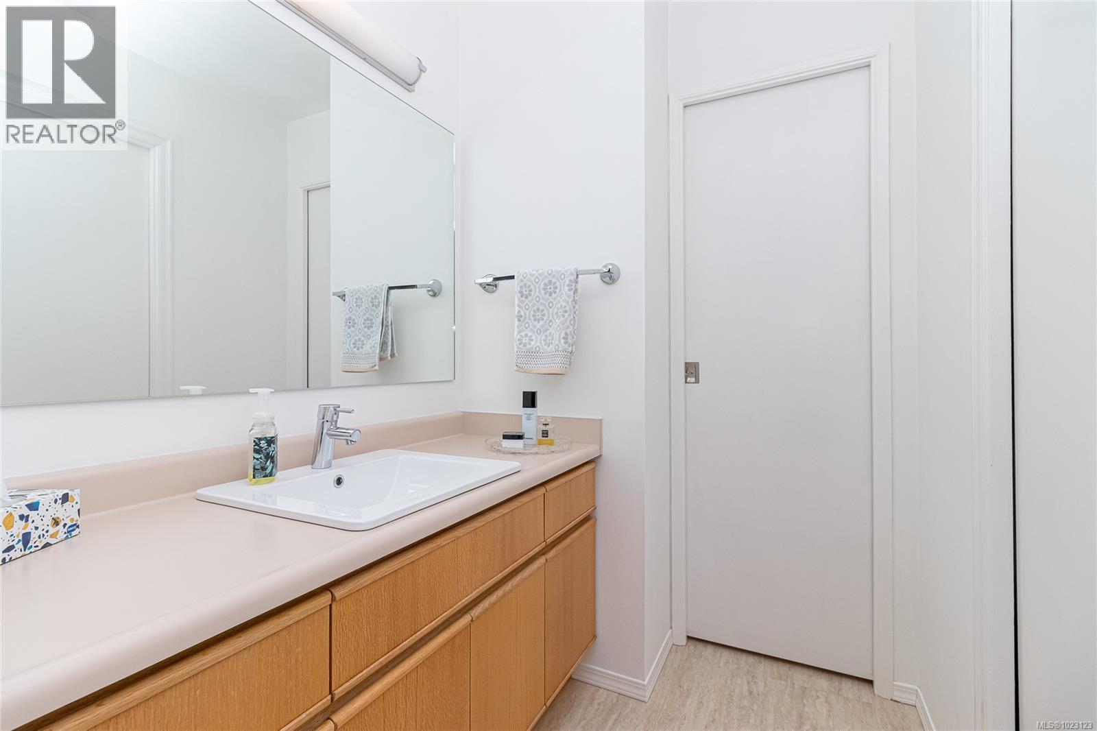 875 Clarke Rd, Central Saanich, British Columbia  V8M 2G1 - Photo 26 - 1023123