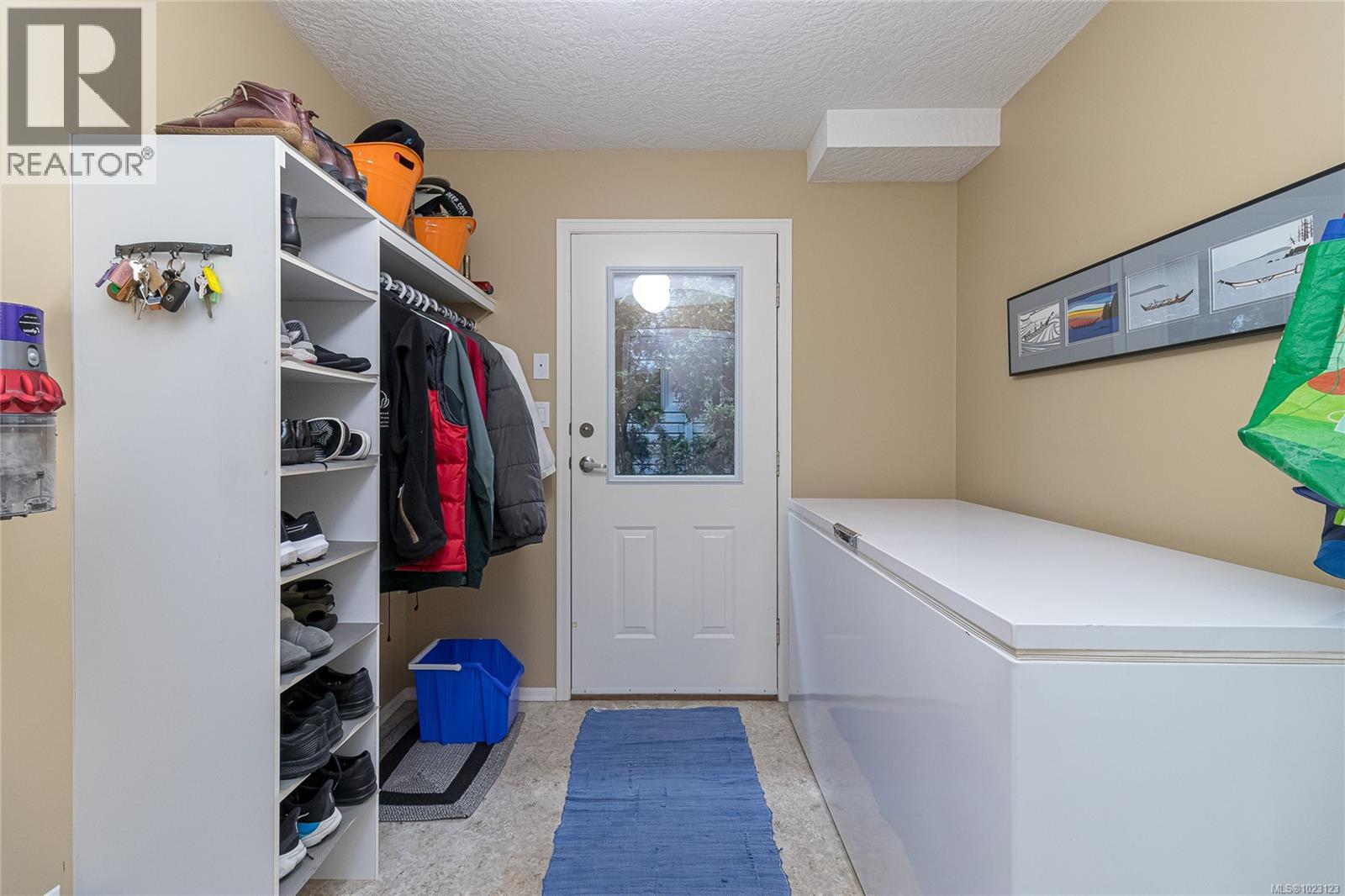 875 Clarke Rd, Central Saanich, British Columbia  V8M 2G1 - Photo 32 - 1023123