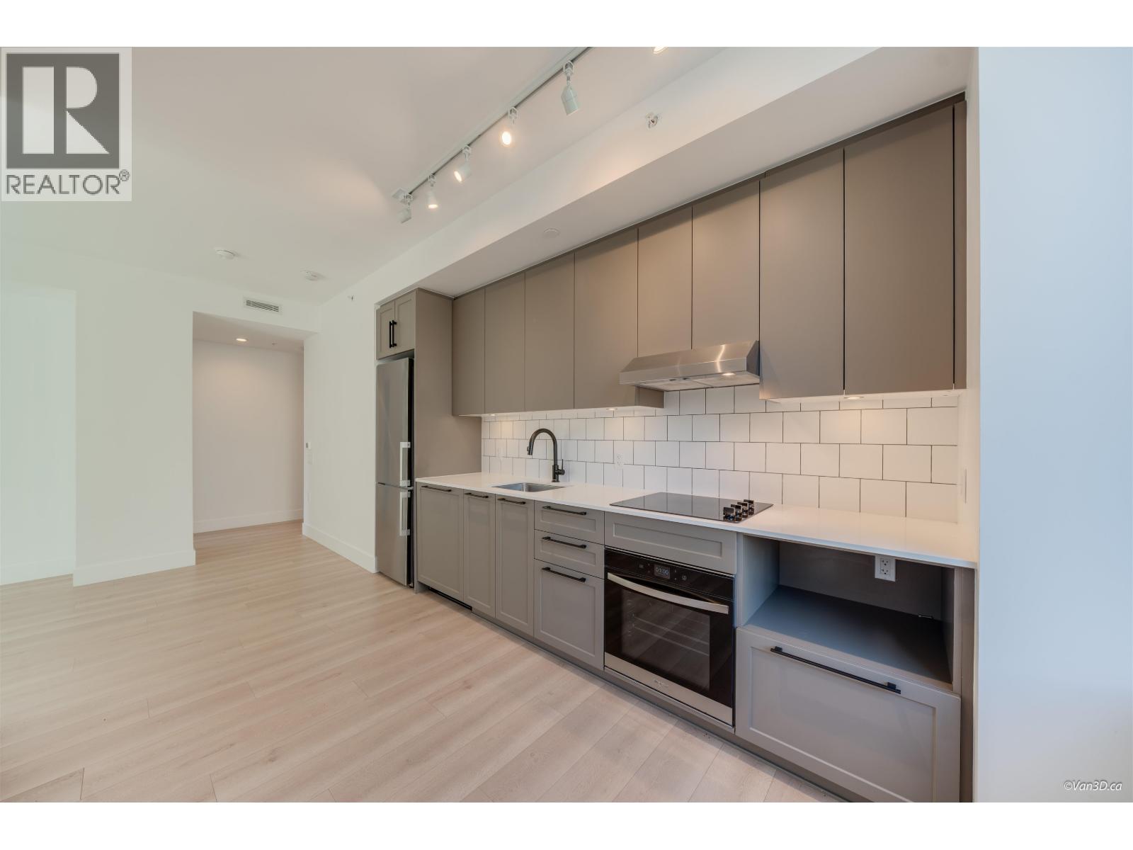 210 8750 University Crescent, Burnaby, British Columbia  V5A 0G9 - Photo 8 - R3080860