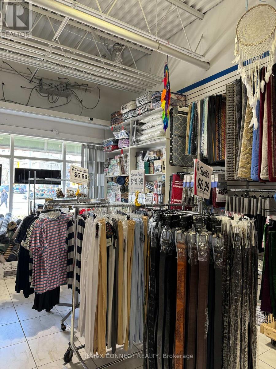 B5 - 259 Morningside Avenue, Toronto, Ontario  M1E 3E6 - Photo 3 - E12711696