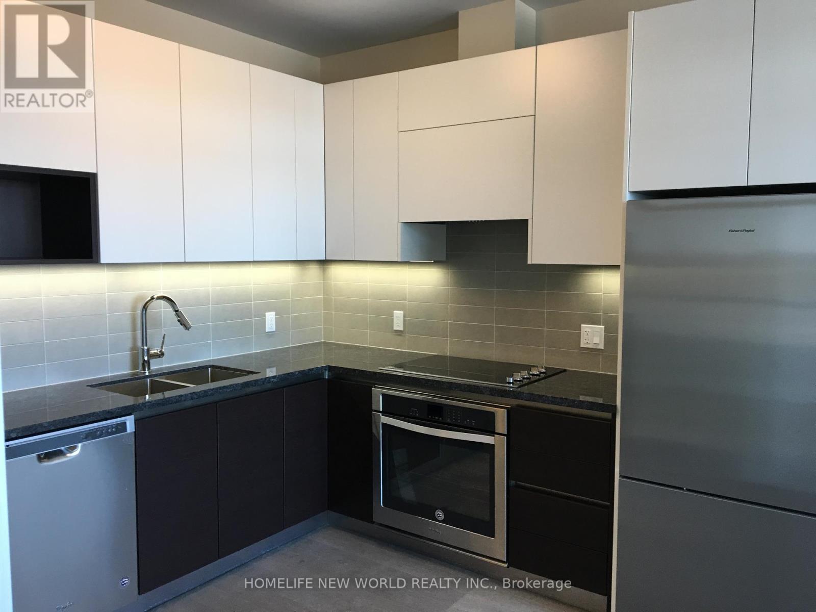 717 - 25 Water Walk Drive, Markham, Ontario  L6G 0G3 - Photo 4 - N12711720