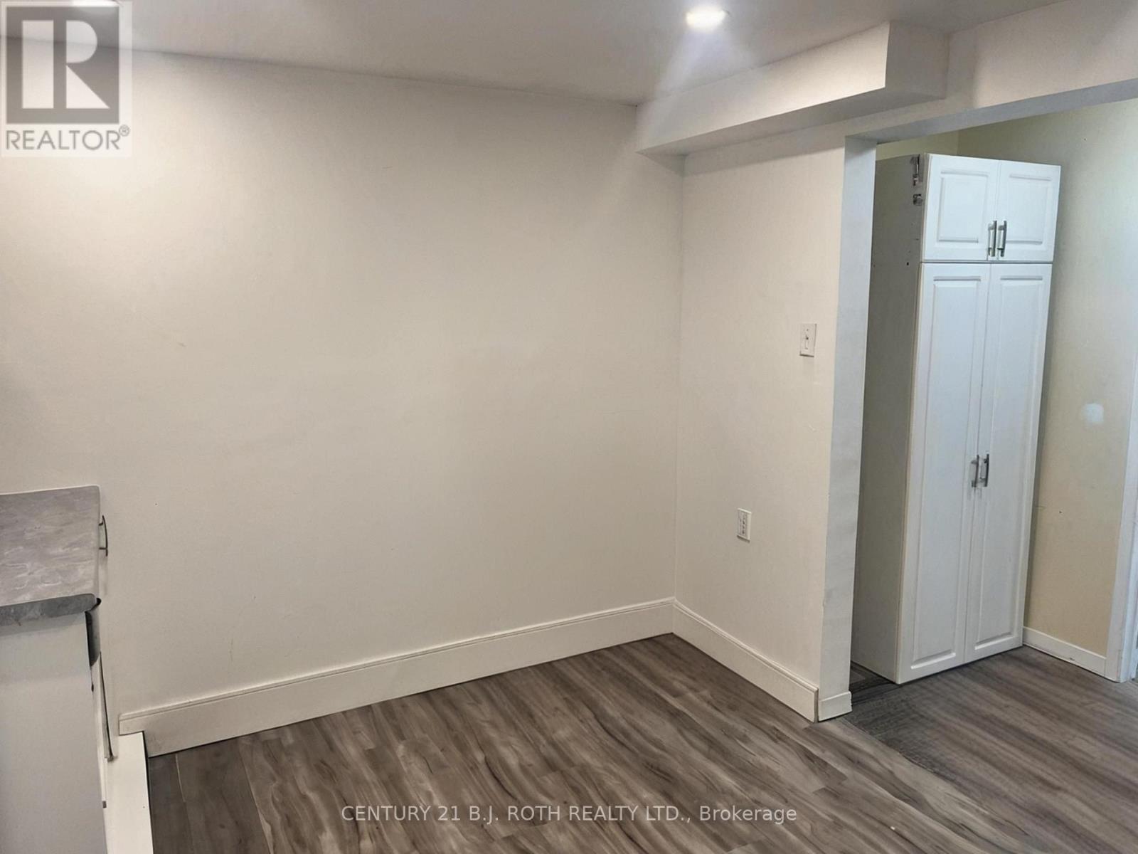 60 Shanty Bay Road, Barrie, Ontario  L4M 1C8 - Photo 8 - S12710362