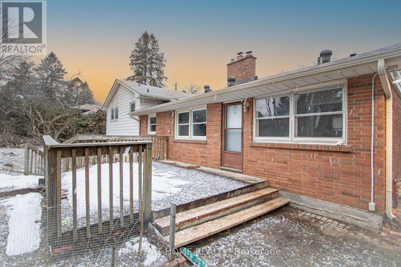 26 Wychwood Park, London North, Ontario  N6G 1R5 - Photo 44 - X12710968