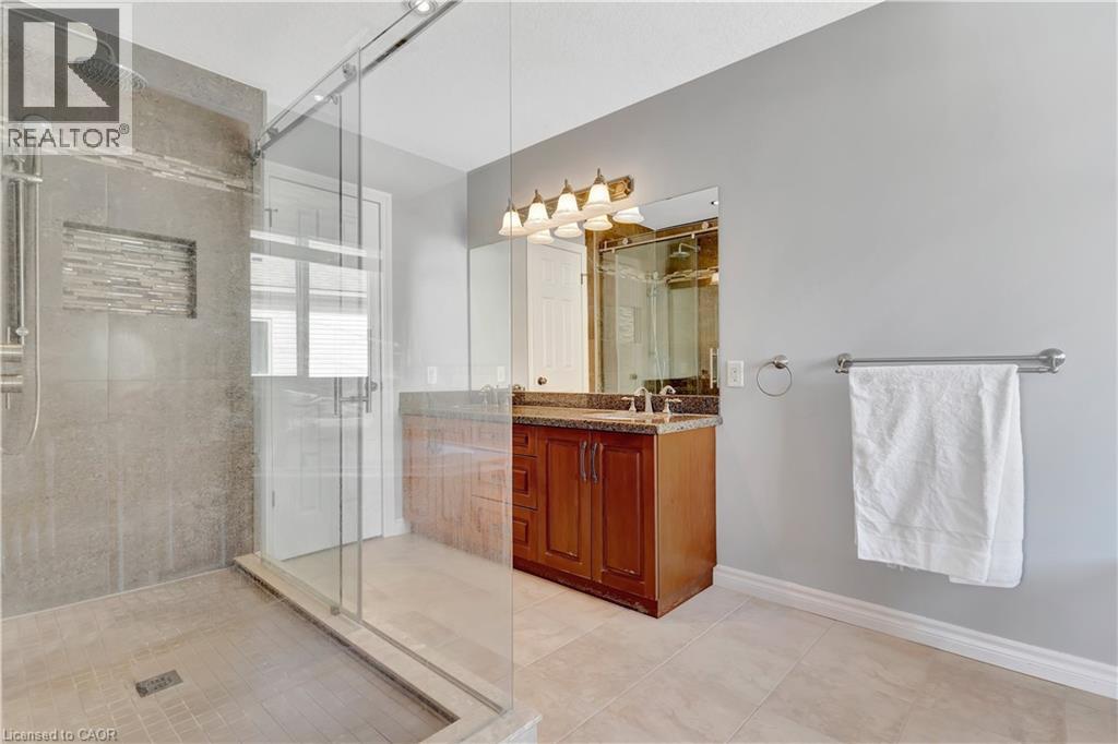 510 Forest Gate Crescent, Waterloo, Ontario  N2V 2X2 - Photo 13 - 40798010