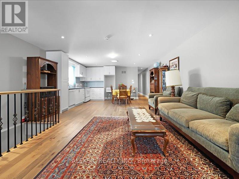 132 Browns Line, Toronto, Ontario  M8W 3T2 - Photo 11 - W12711718