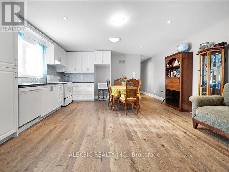 132 Browns Line, Toronto, Ontario  M8W 3T2 - Photo 12 - W12711718