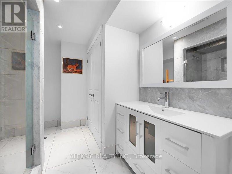 132 Browns Line, Toronto, Ontario  M8W 3T2 - Photo 27 - W12711718