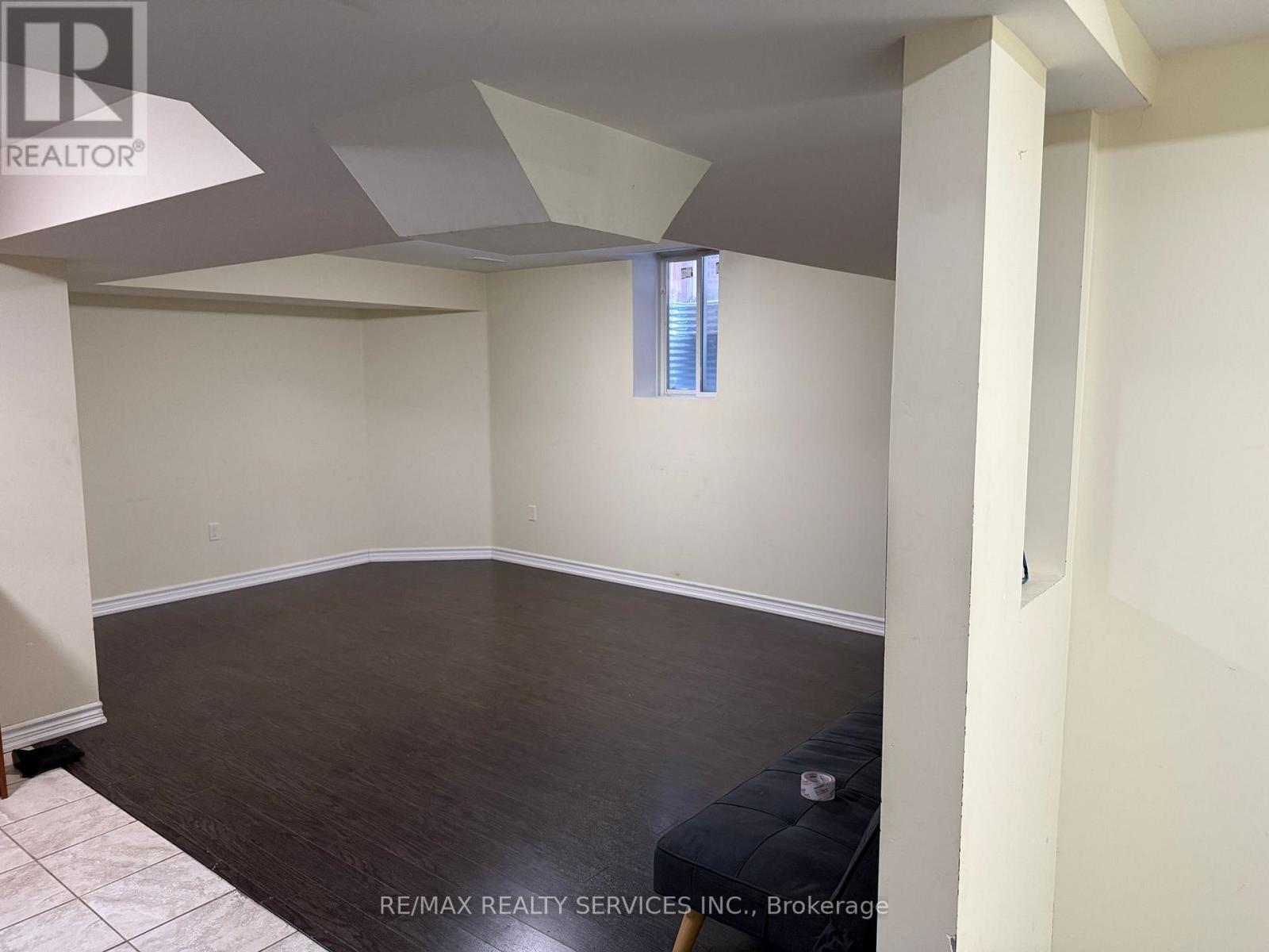 28 FRAMPTON ROAD, Brampton, Ontario