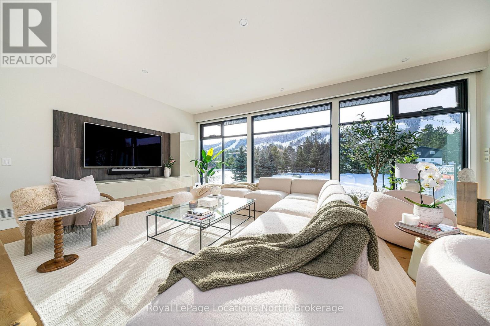 143 Wyandot Court, Blue Mountains, Ontario  L9Y 0S4 - Photo 10 - X12711780