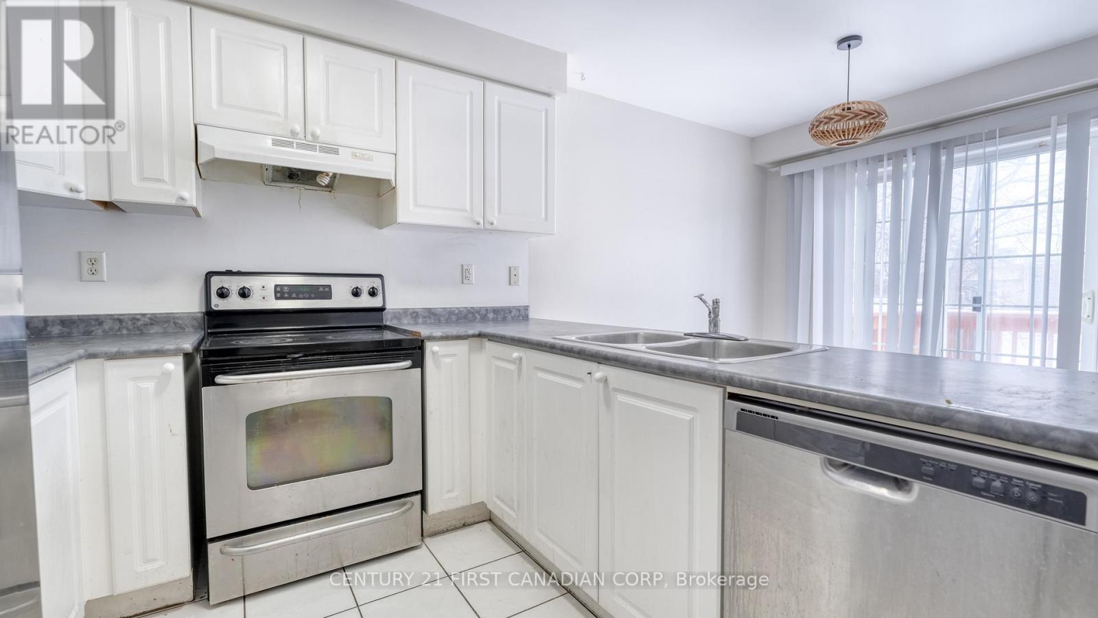 1973 Secretariat Place, Oshawa, Ontario  L1L 1C7 - Photo 10 - E12710558