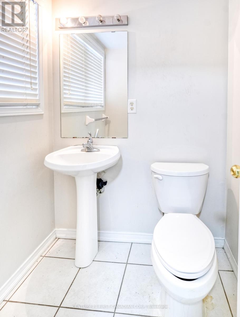 1973 Secretariat Place, Oshawa, Ontario  L1L 1C7 - Photo 12 - E12710558