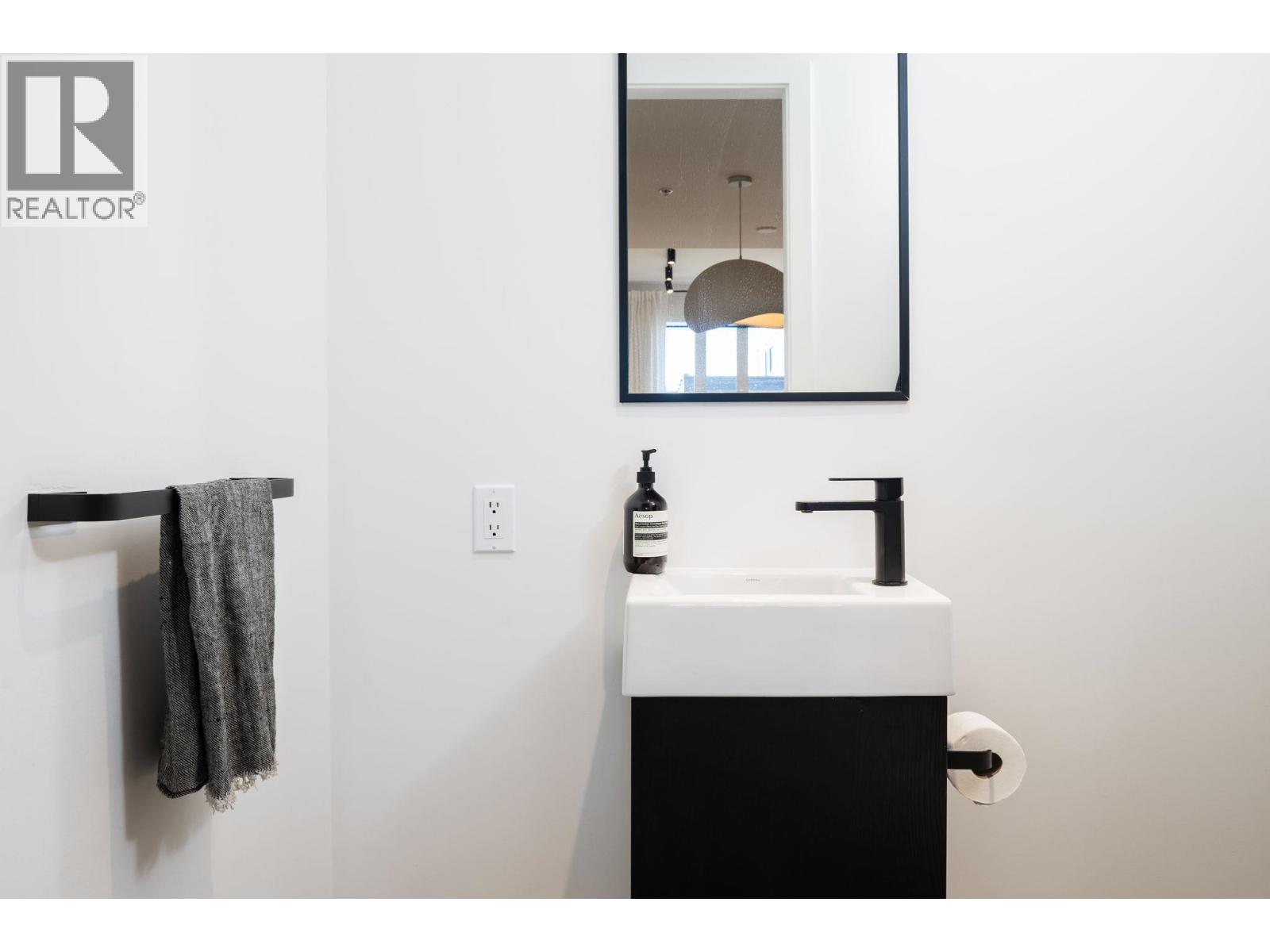 3914 Dumfries Street, Vancouver, British Columbia  V5N 0J1 - Photo 7 - R3078768