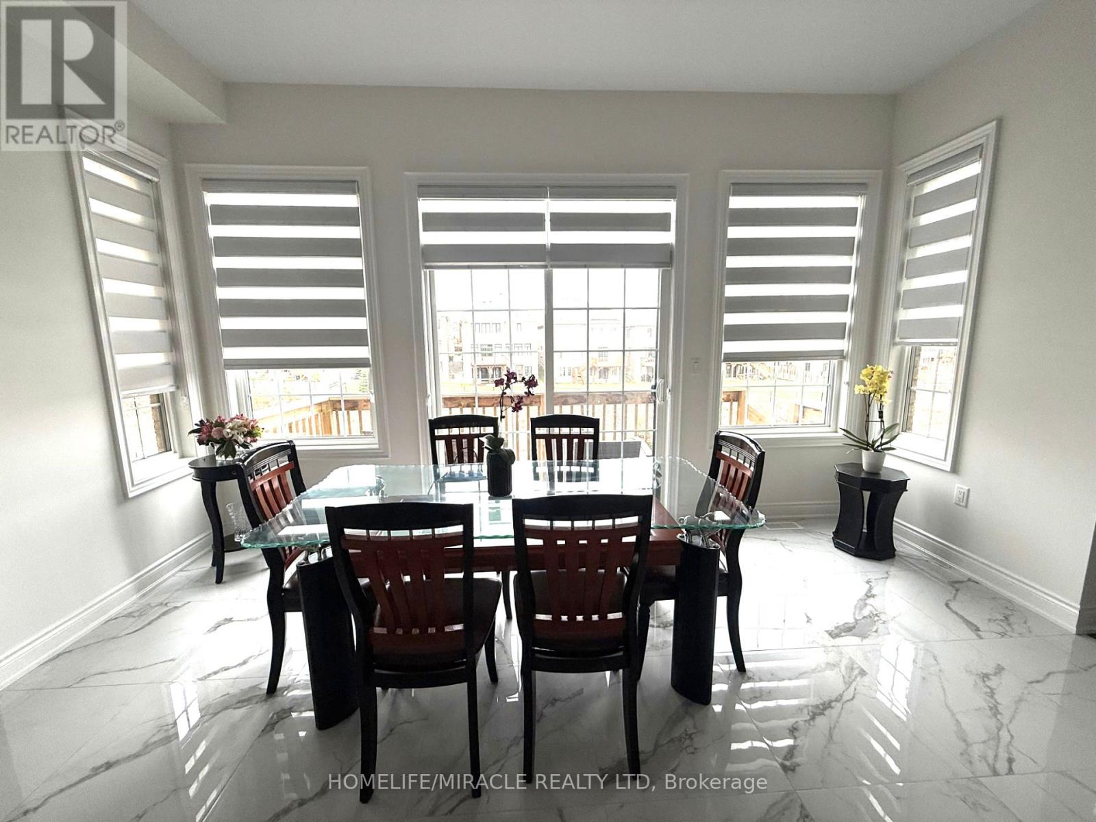 Upper - 50 Meadow Vista Crescent, East Gwillimbury, Ontario  L9N 0T4 - Photo 10 - N12711744