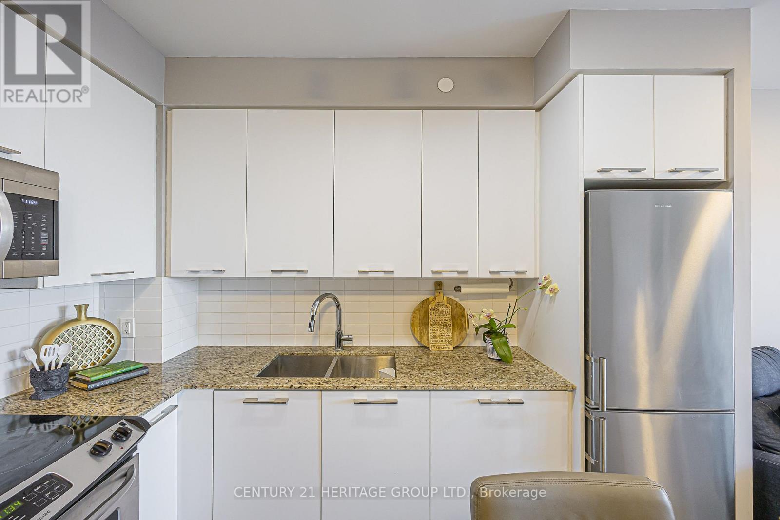 620 - 9471 Yonge Street, Richmond Hill, Ontario  L4C 0Z5 - Photo 14 - N12711770