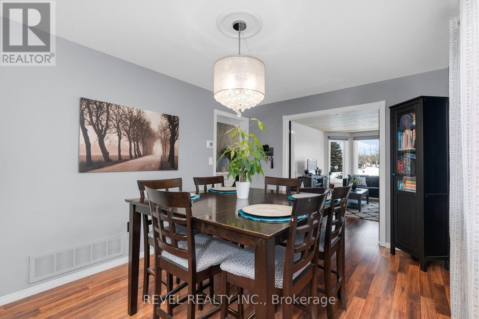 16 Girdwood Drive, Barrie, Ontario  L4N 8R2 - Photo 11 - S12711732