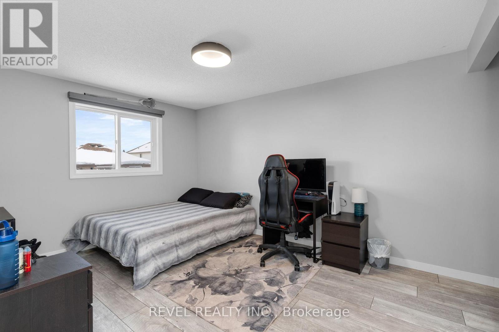 16 Girdwood Drive, Barrie, Ontario  L4N 8R2 - Photo 31 - S12711732