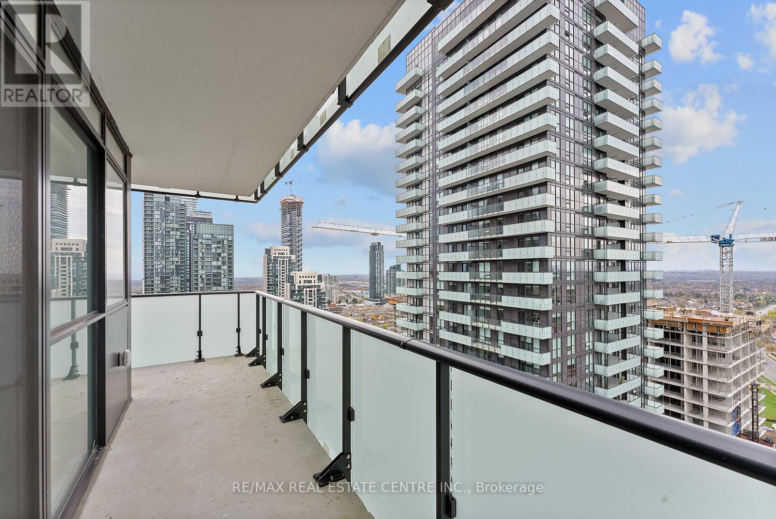 2706 - 430 Square One Drive, Mississauga, Ontario  L5B 0L6 - Photo 25 - W12711754