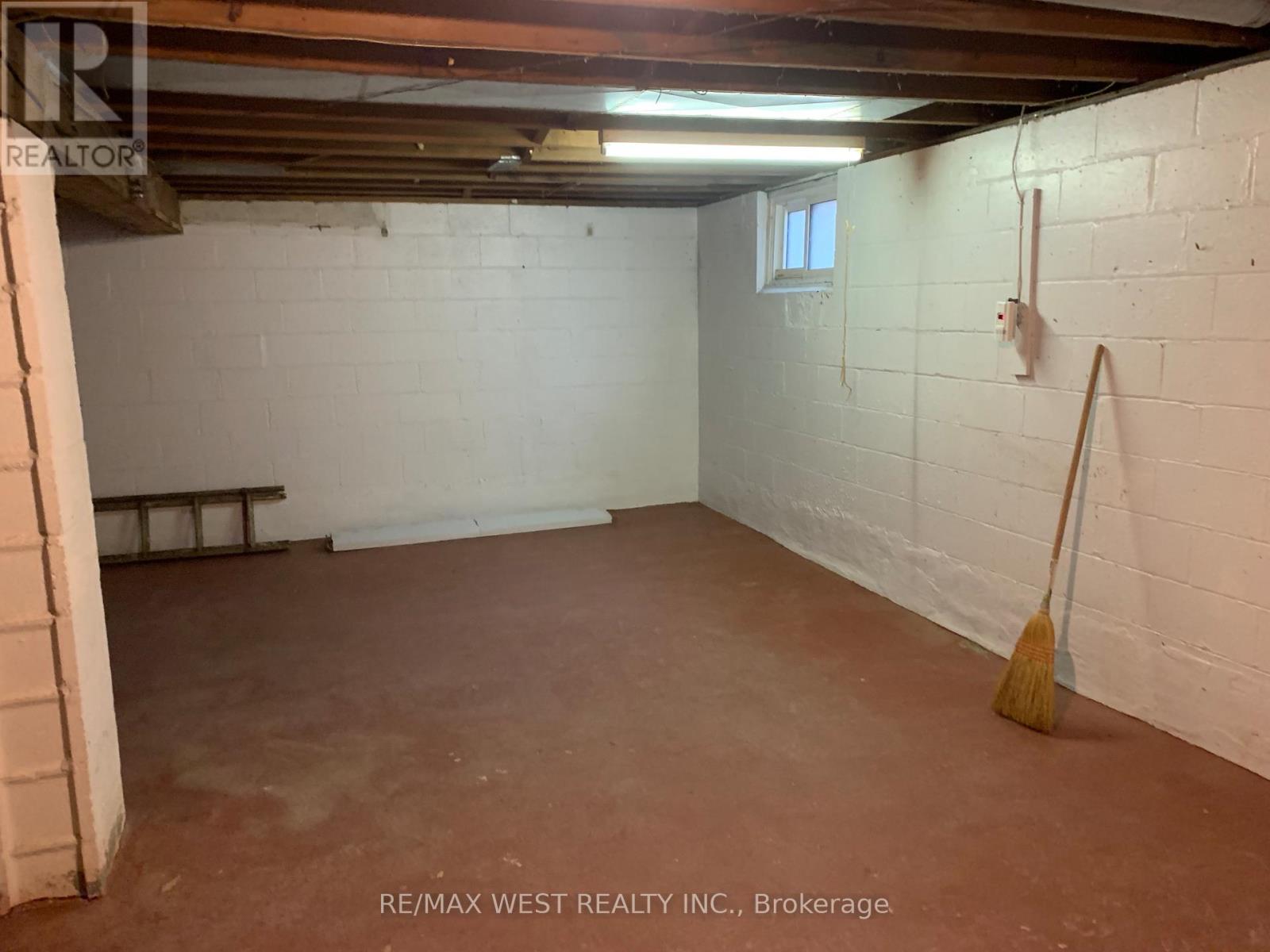 430 Queen Mary Drive, Oakville, Ontario  L6K 3M1 - Photo 21 - W12711778