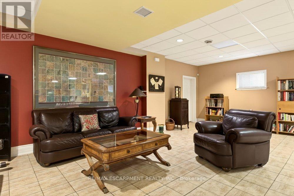 226 Queenslea Avenue, Toronto, Ontario  M9N 2L6 - Photo 35 - W12711788