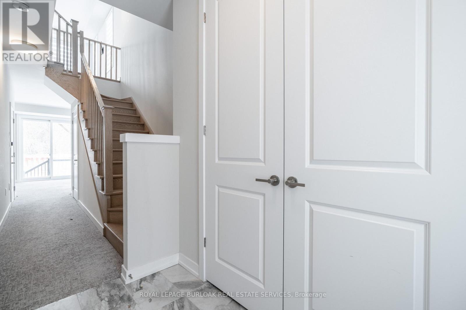 18 Folcroft Street, Brampton, Ontario  L6Y 0B6 - Photo 3 - W12711792