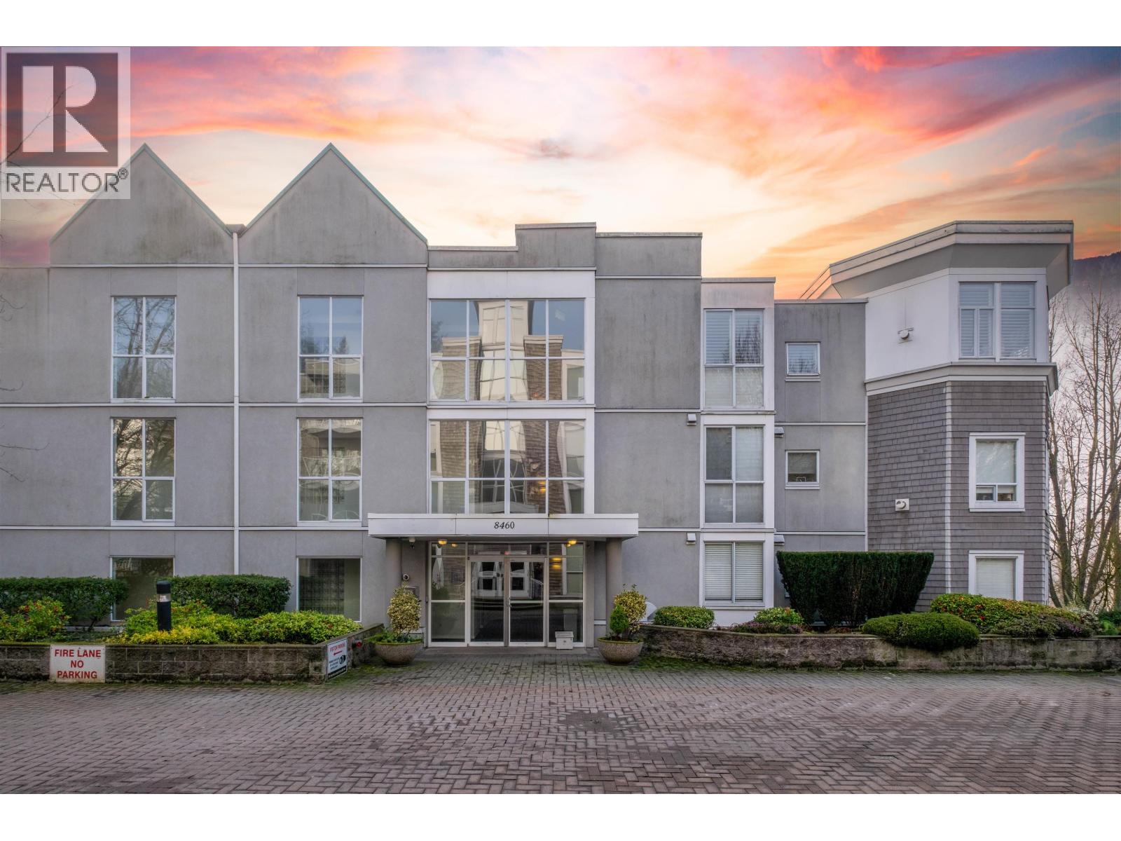 101 8460 Jellicoe Street, Vancouver, British Columbia  V5S 4S8 - Photo 2 - R3081125