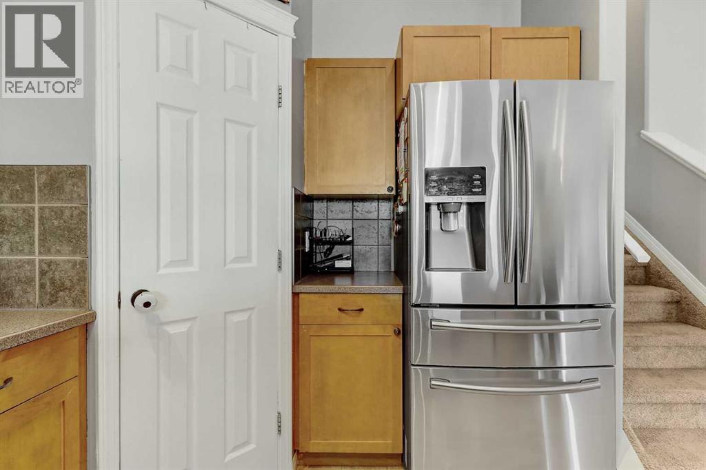 8829 70 Avenue, Grande Prairie, Alberta  T8X 0C1 - Photo 3 - A2279543