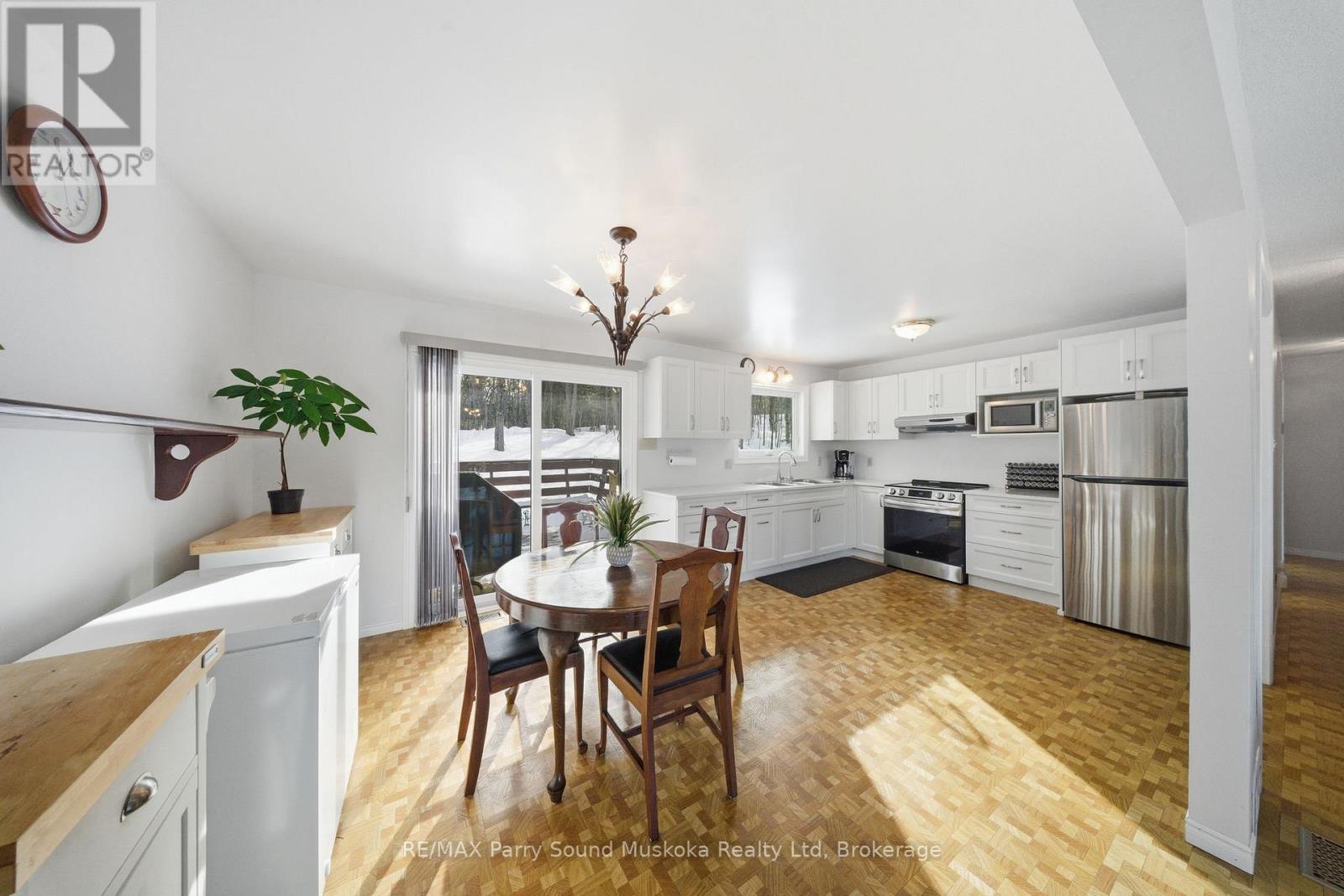 435 Rankin Lake Road, Seguin, Ontario  P2A 0B2 - Photo 10 - X12711806