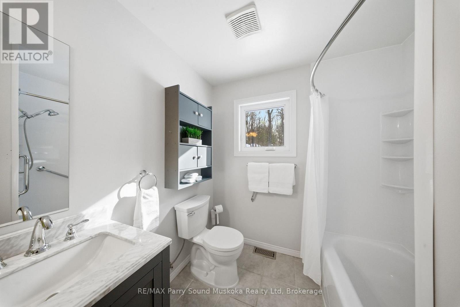 435 Rankin Lake Road, Seguin, Ontario  P2A 0B2 - Photo 15 - X12711806