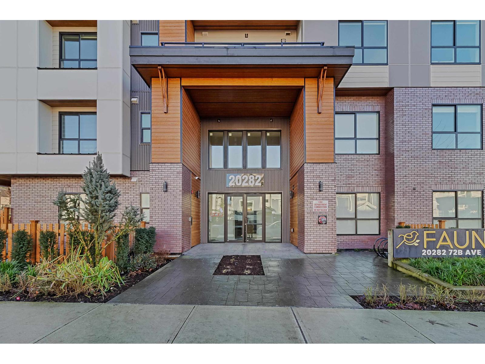 207 20282 72b Avenue, Langley, British Columbia  V2Y 3X3 - Photo 1 - R3077336