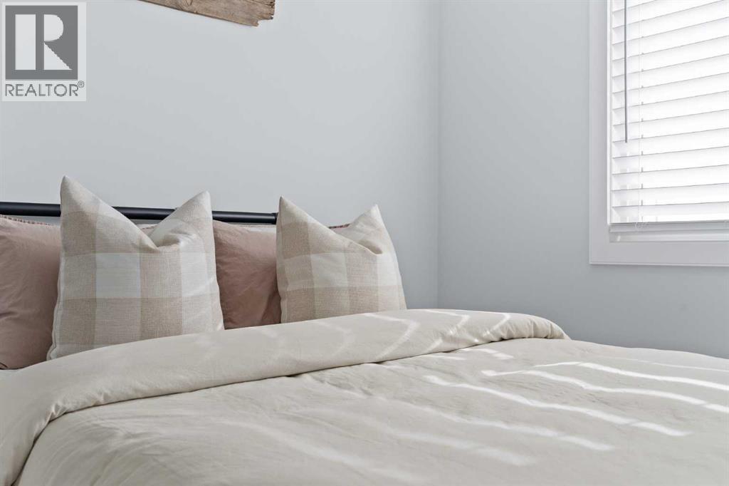 837 West Lakeview Drive, Chestermere, Alberta  T1X 1Z5 - Photo 34 - A2270361