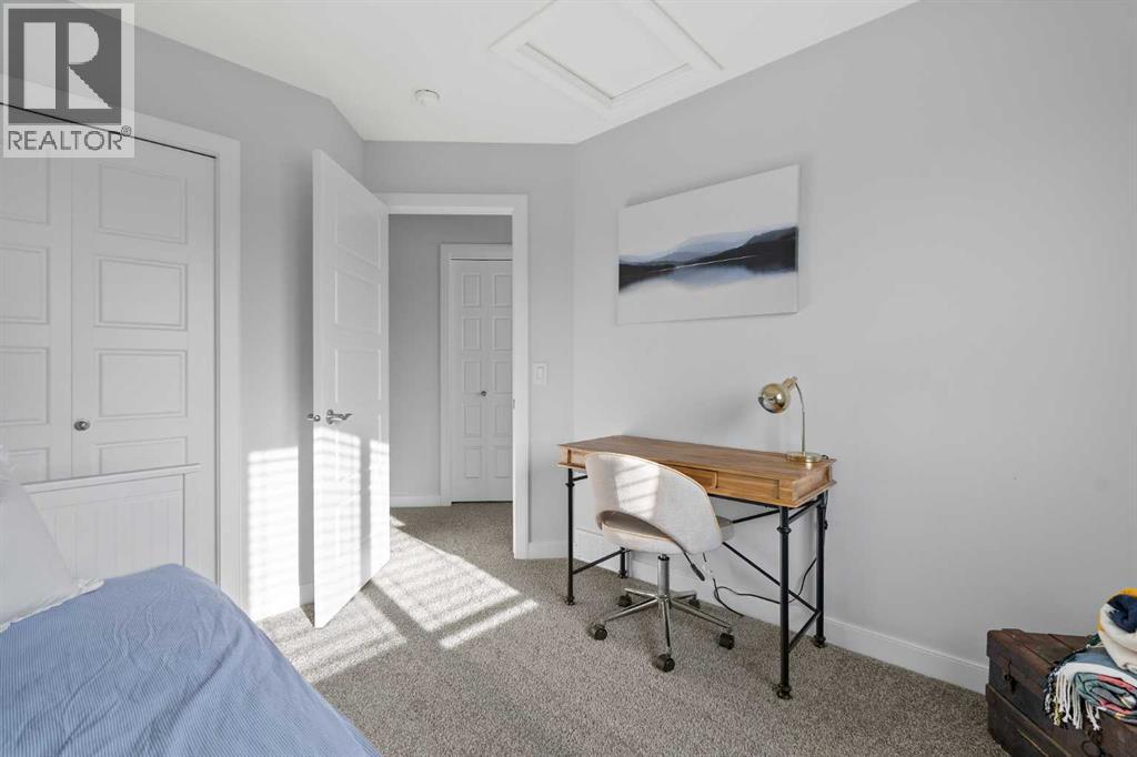 837 West Lakeview Drive, Chestermere, Alberta  T1X 1Z5 - Photo 37 - A2270361