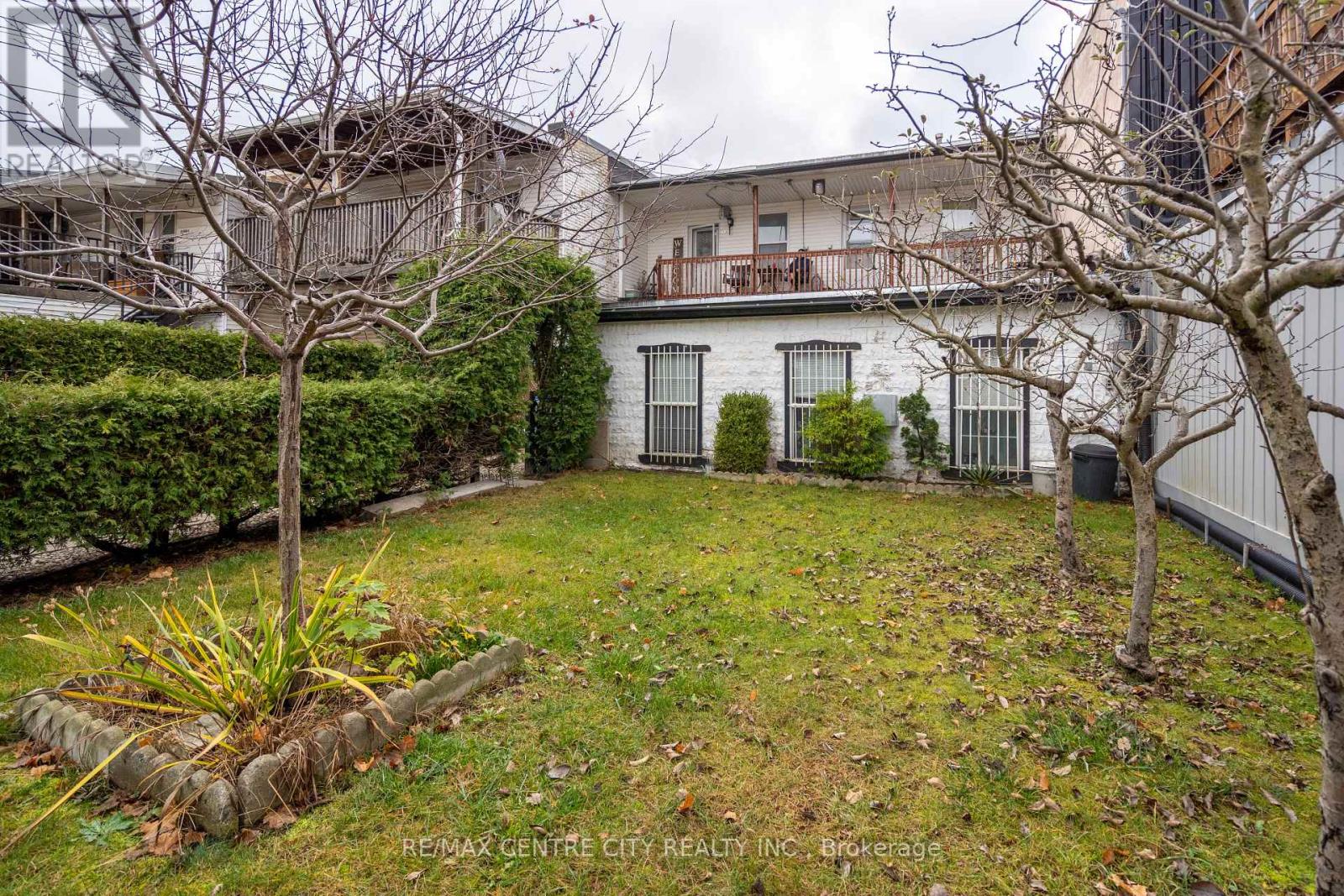 79 Front Street W, Strathroy-Caradoc, Ontario  N7G 1X6 - Photo 10 - X12711804