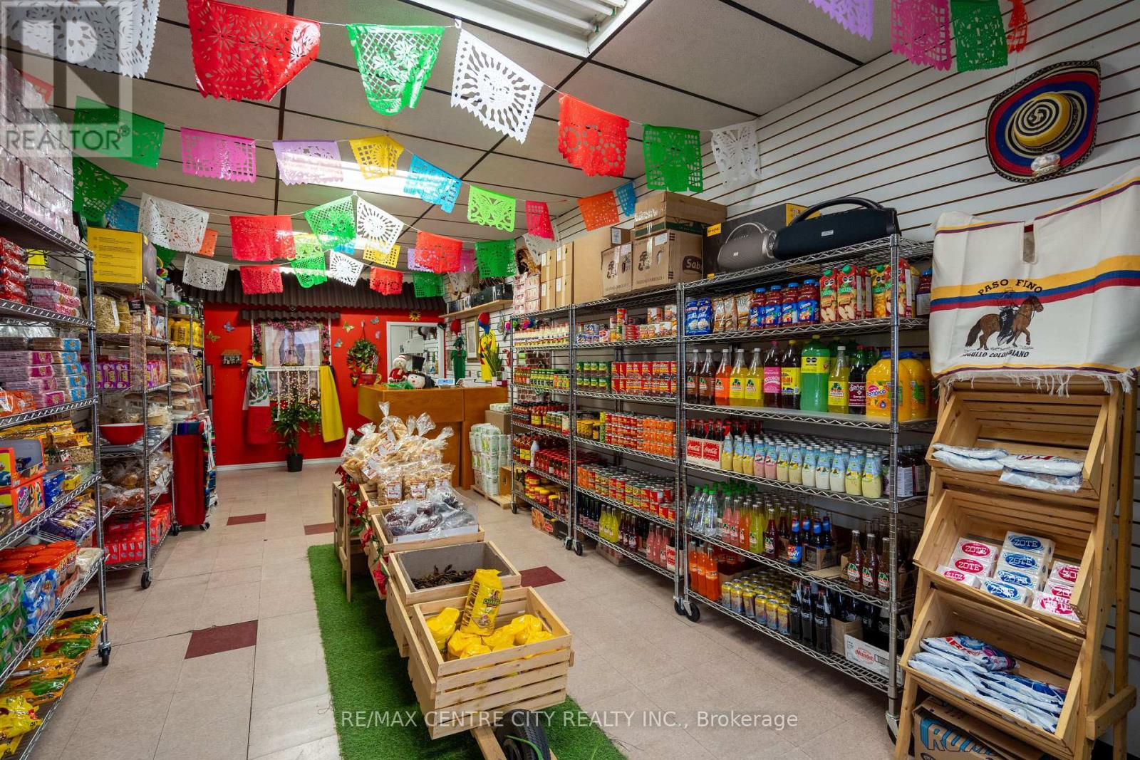 79 Front Street W, Strathroy-Caradoc, Ontario  N7G 1X6 - Photo 3 - X12711804