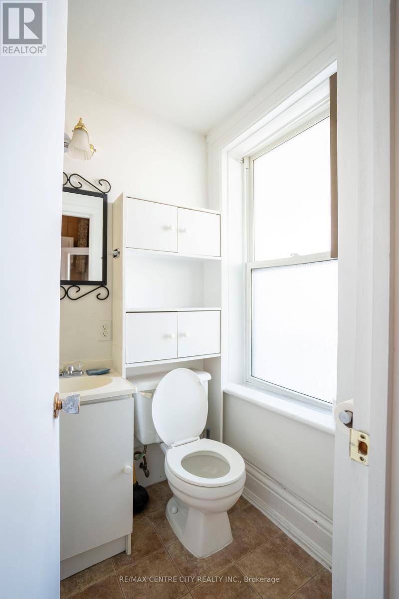 79 Front Street W, Strathroy-Caradoc, Ontario  N7G 1X6 - Photo 46 - X12711804