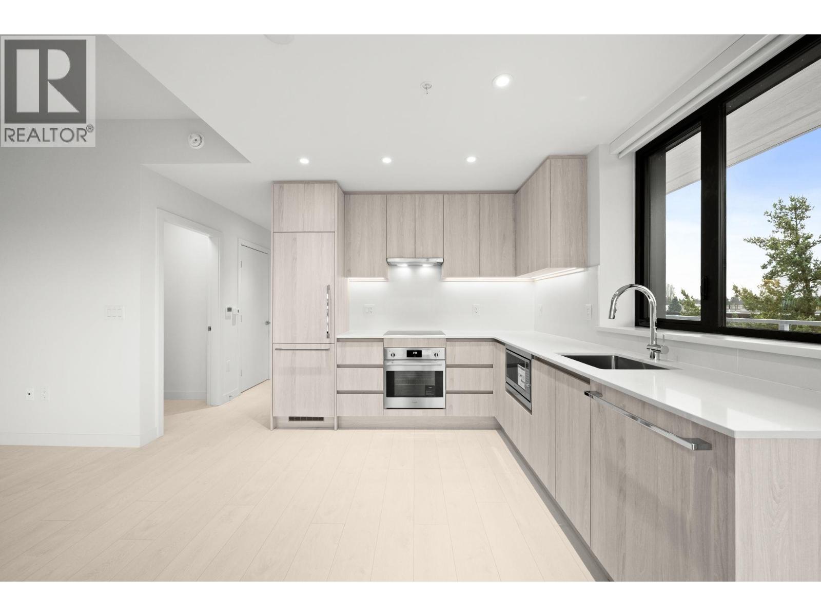 603 4928 Quebec Street, Vancouver, British Columbia  V5W 2N2 - Photo 2 - R3081137