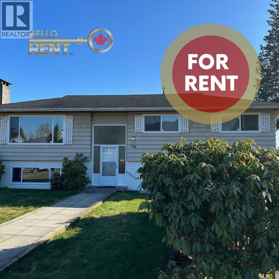 733 E 16th, North Vancouver, British Columbia  V7L 2V2 - Photo 1 - R3081145