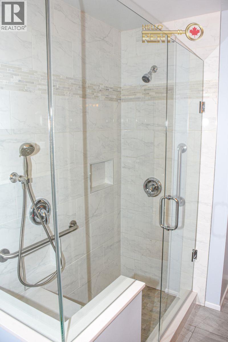 733 E 16th, North Vancouver, British Columbia  V7L 2V2 - Photo 23 - R3081145