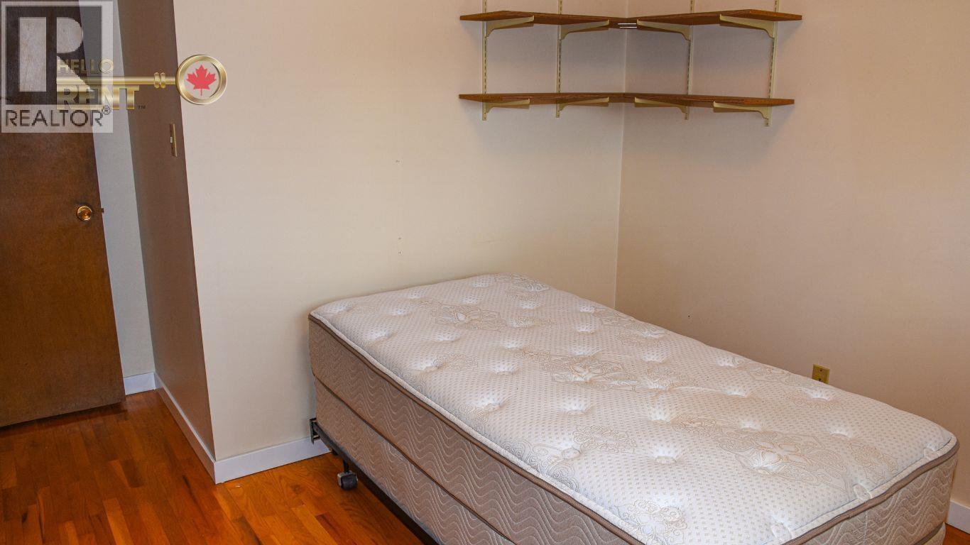 733 E 16th, North Vancouver, British Columbia  V7L 2V2 - Photo 24 - R3081145