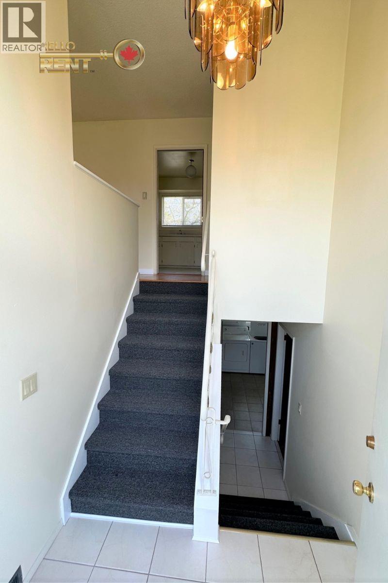 733 E 16th, North Vancouver, British Columbia  V7L 2V2 - Photo 26 - R3081145