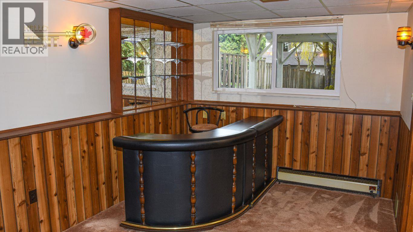 733 E 16th, North Vancouver, British Columbia  V7L 2V2 - Photo 34 - R3081145