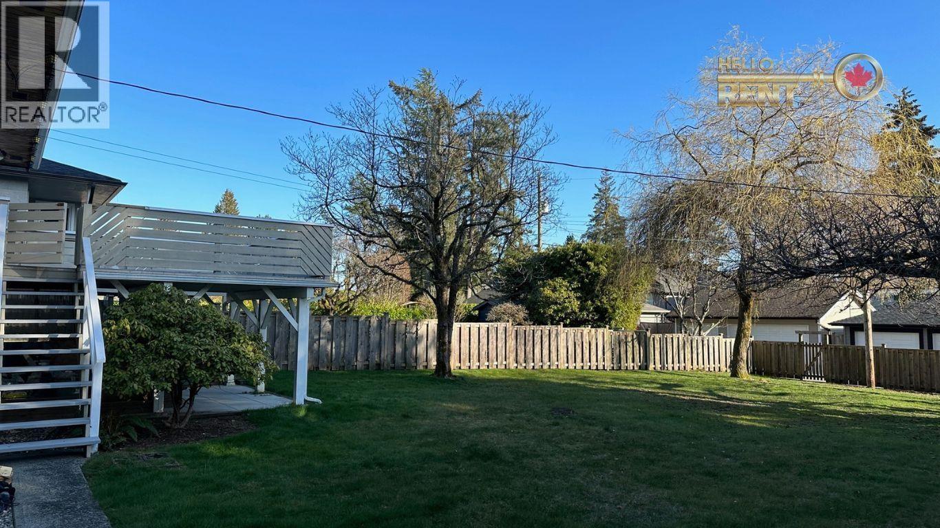 733 E 16th, North Vancouver, British Columbia  V7L 2V2 - Photo 36 - R3081145