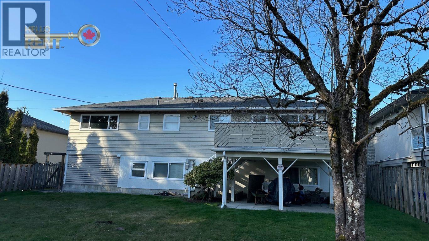 733 E 16th, North Vancouver, British Columbia  V7L 2V2 - Photo 37 - R3081145