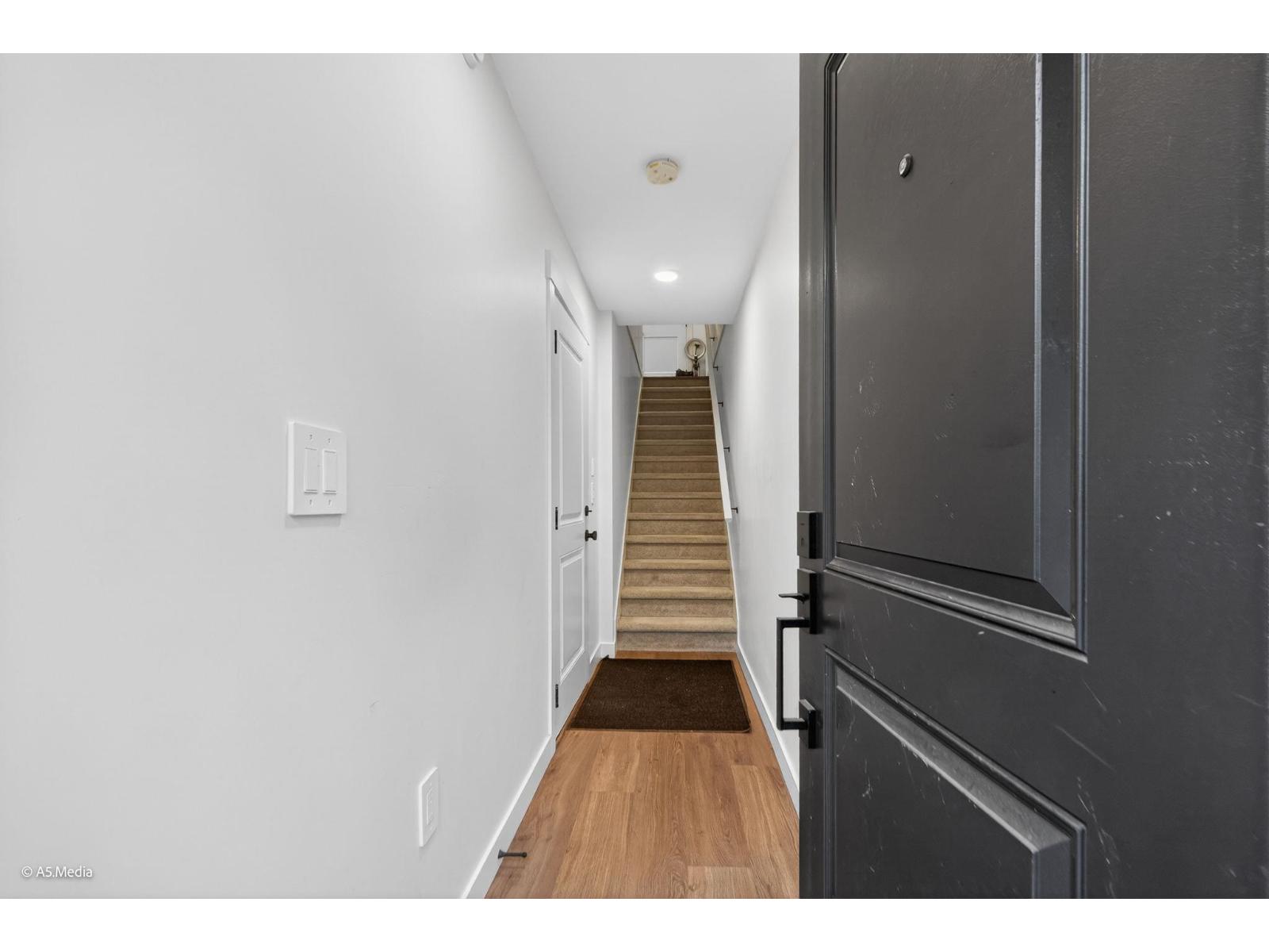 71 2774 Montrose Avenue, Abbotsford, British Columbia  V2S 0N4 - Photo 4 - R3074034