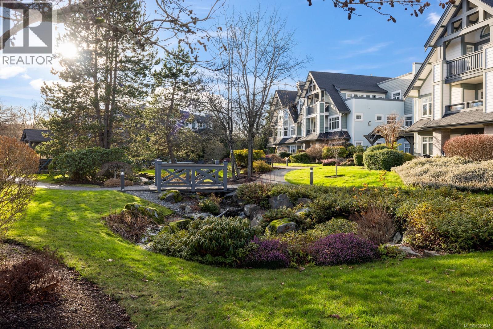 231 4490 Chatterton Way, Saanich, British Columbia  V8X 5H7 - Photo 32 - 1023545